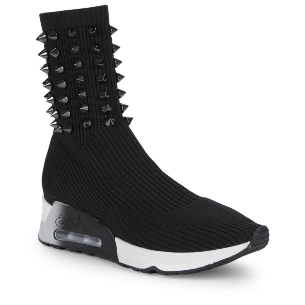 BRAND NEW ASH STUDDED SNEAKERS 😍😍‼️‼️‼️